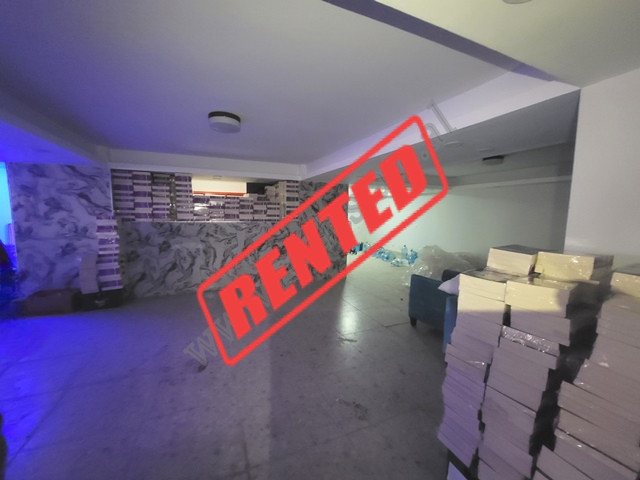 Warehouse for rent in Pandeli Vangjeli street in Tirana.
The warehouse it is positioned on the unde